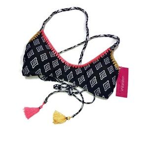 NWT Criss Cross Back Bikini Top